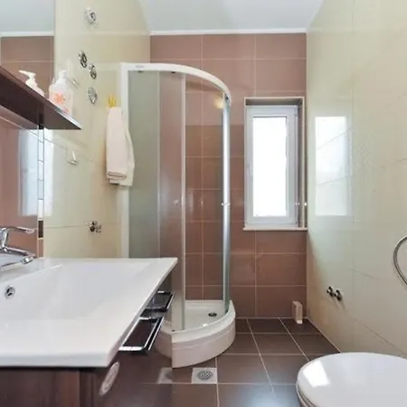 Studio Fur 6 Personen Ca 55 Qm In Srima, Dalmatien Norddalmatien - B60481 아파트 *